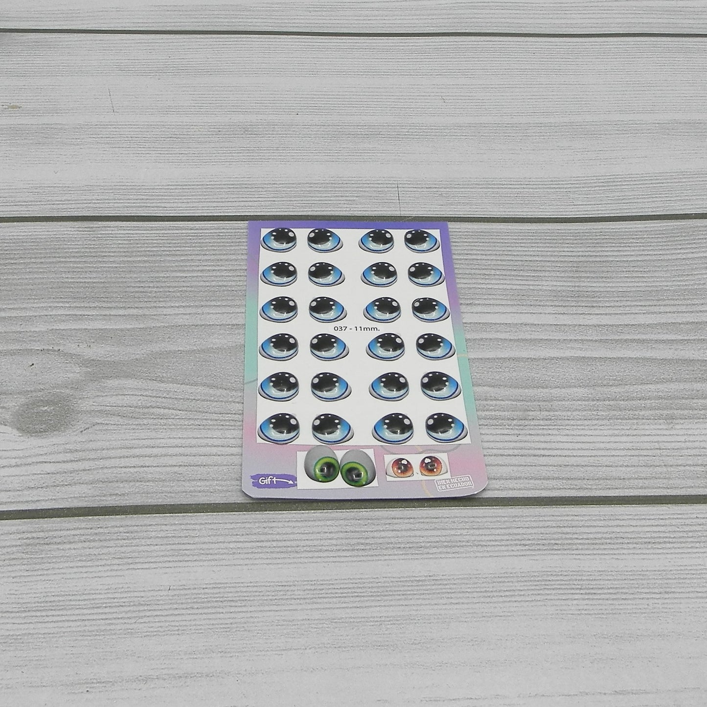 3D eyes measuring 11mm code 037D11