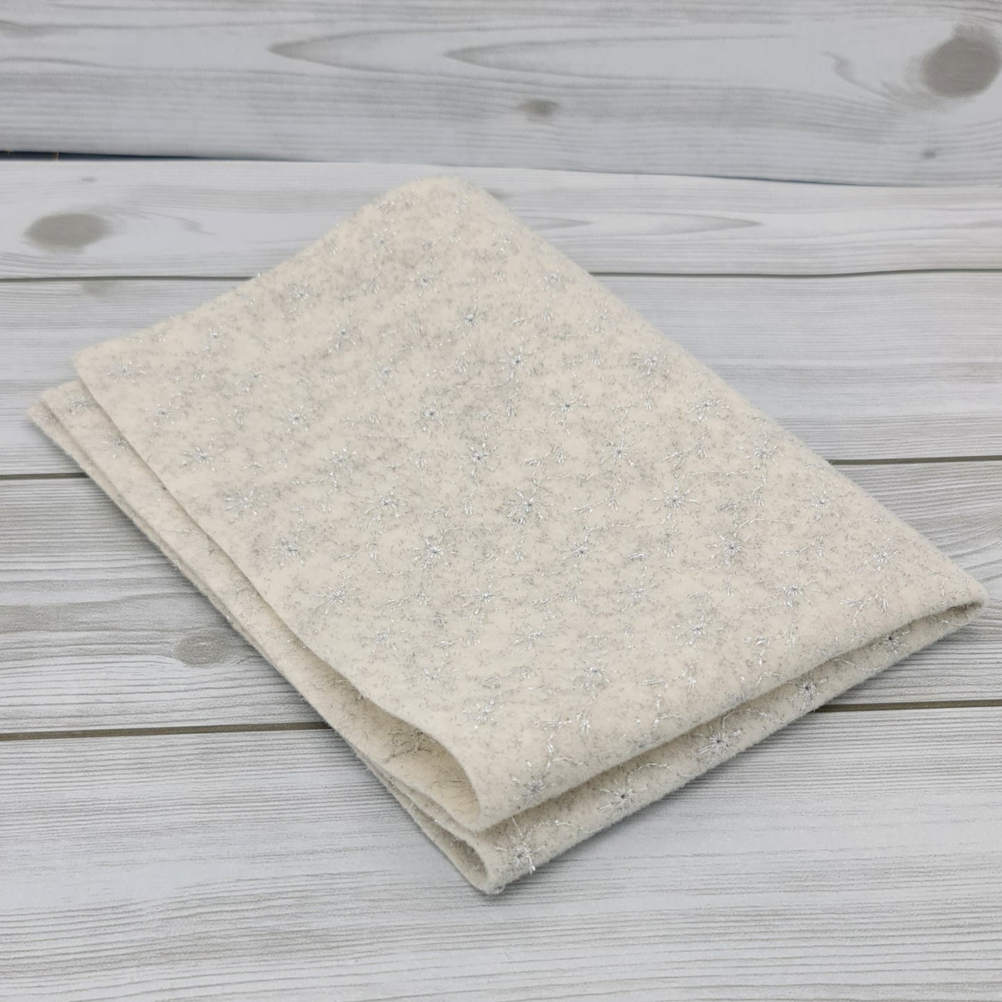 Feltro Ricamato Lurex Perla/Argento