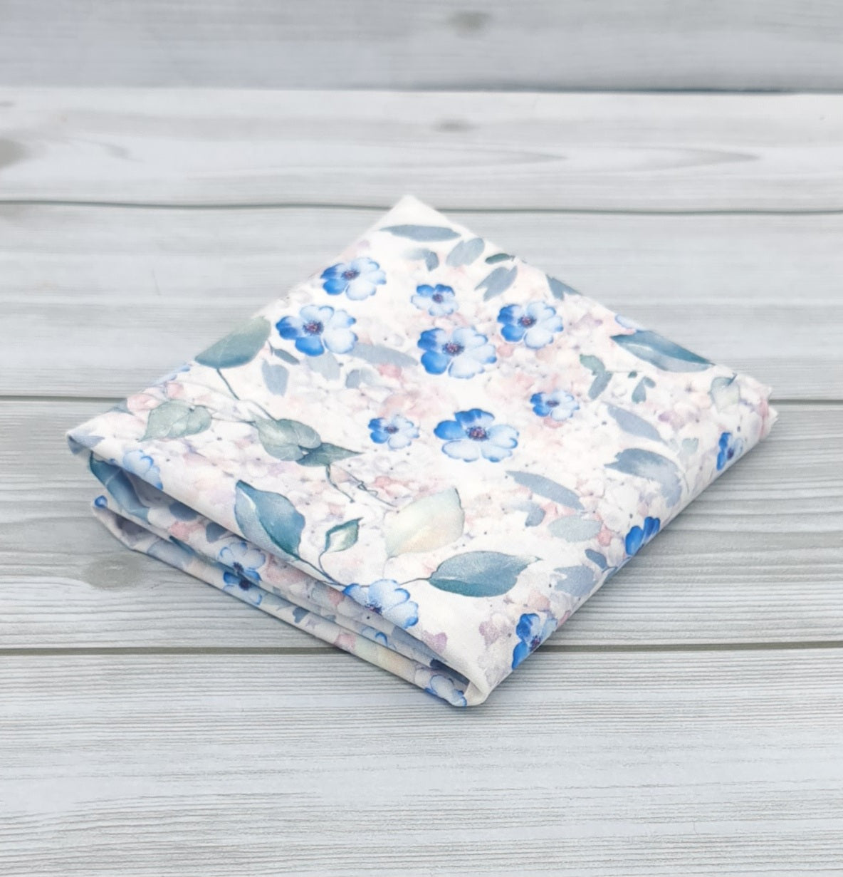 Coton américain fleuri bleu Code DCX10068