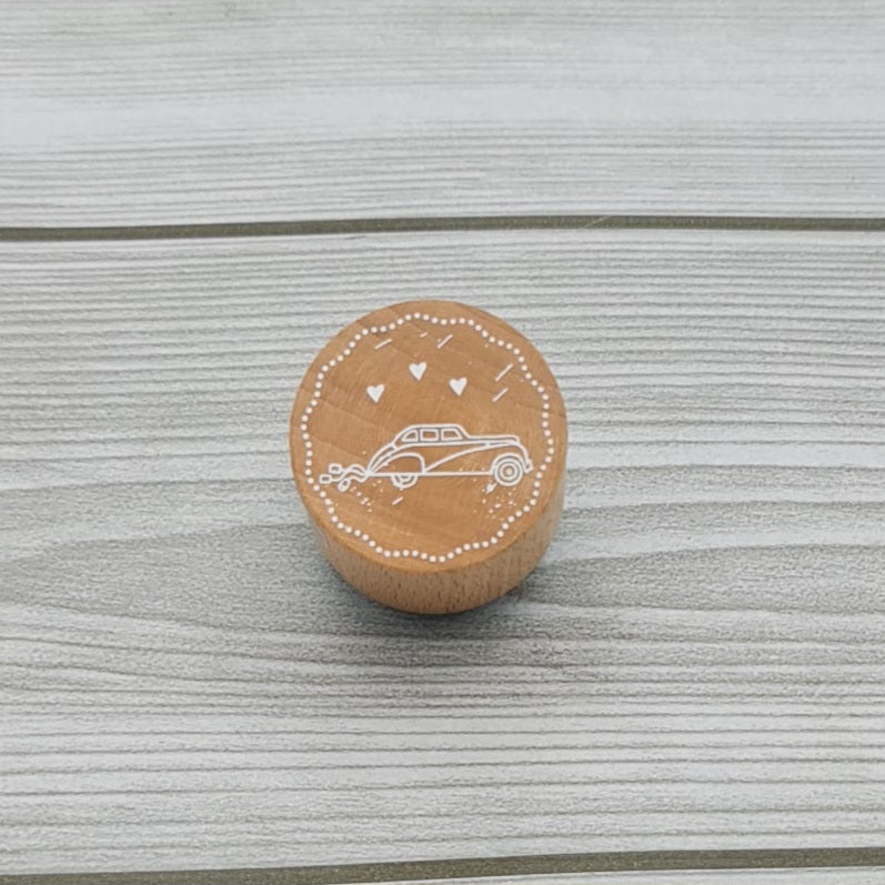 Timbro in Legno Artemio Macchina Sposi e Cuori