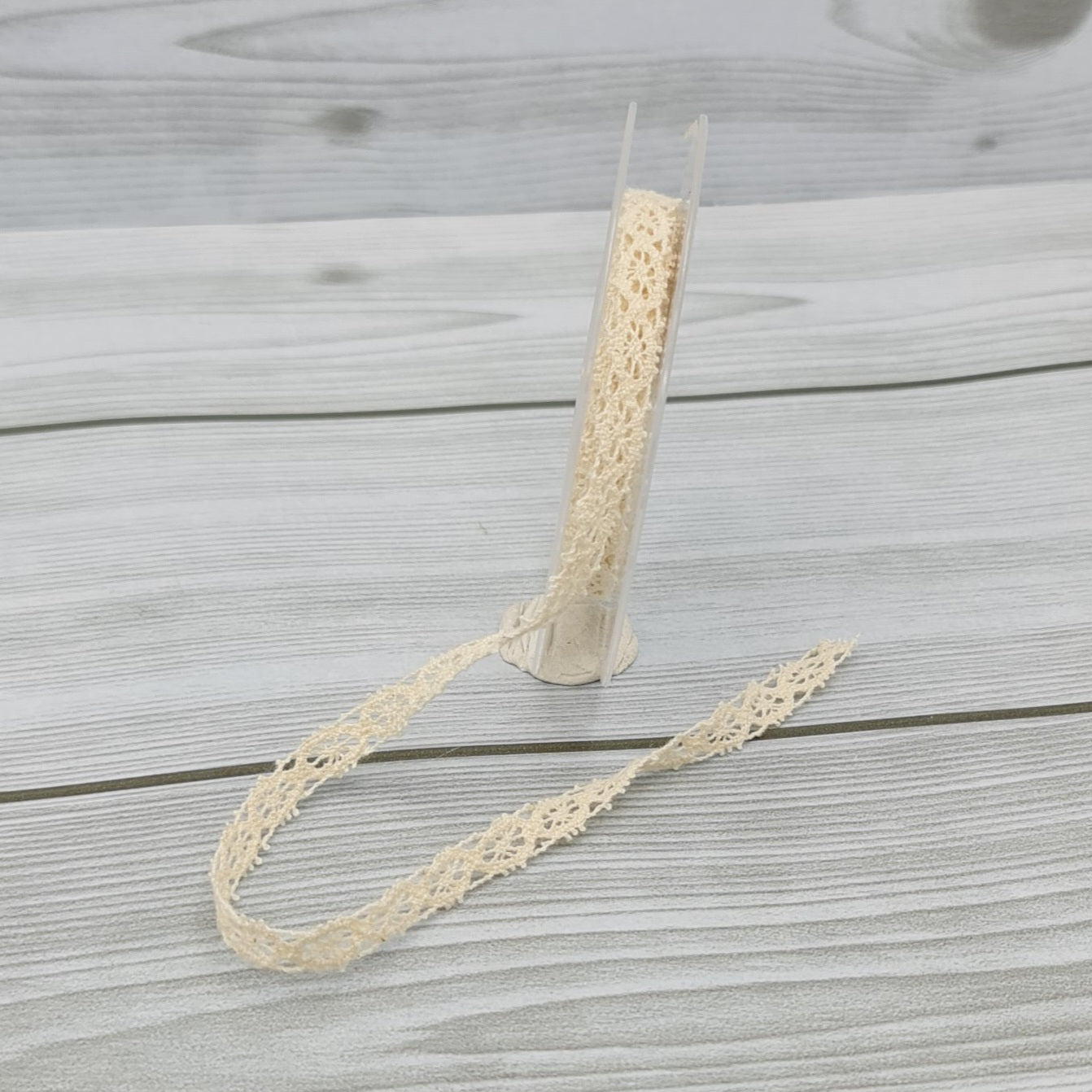 Poppy Lace Butter Ribbon Code NVPOP70