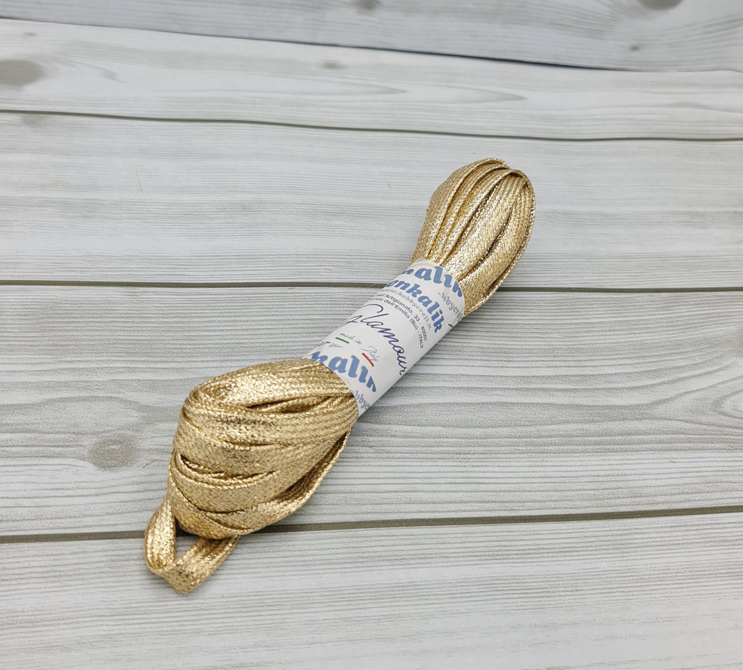 Glamor Gold Ribbon 10mm Code NPGLA112