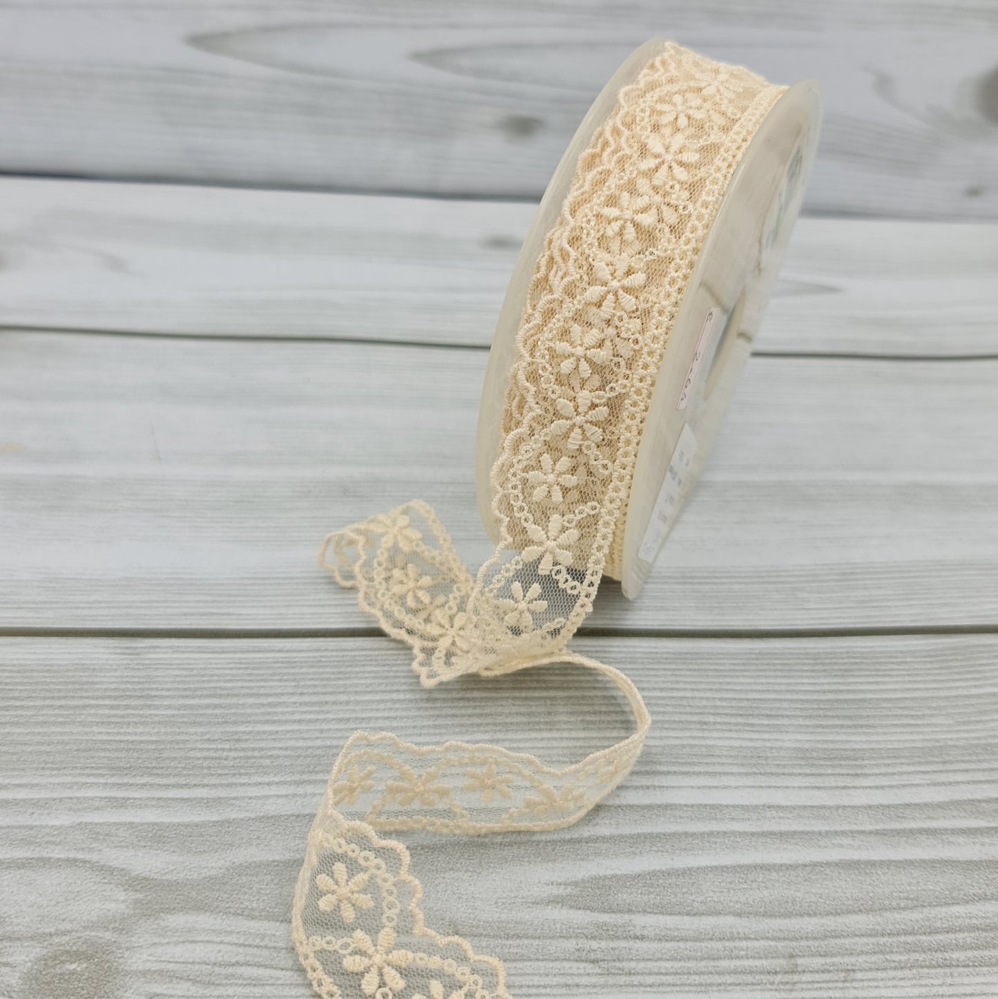 Ivory Nylon Lace 3 cm Code 1404017