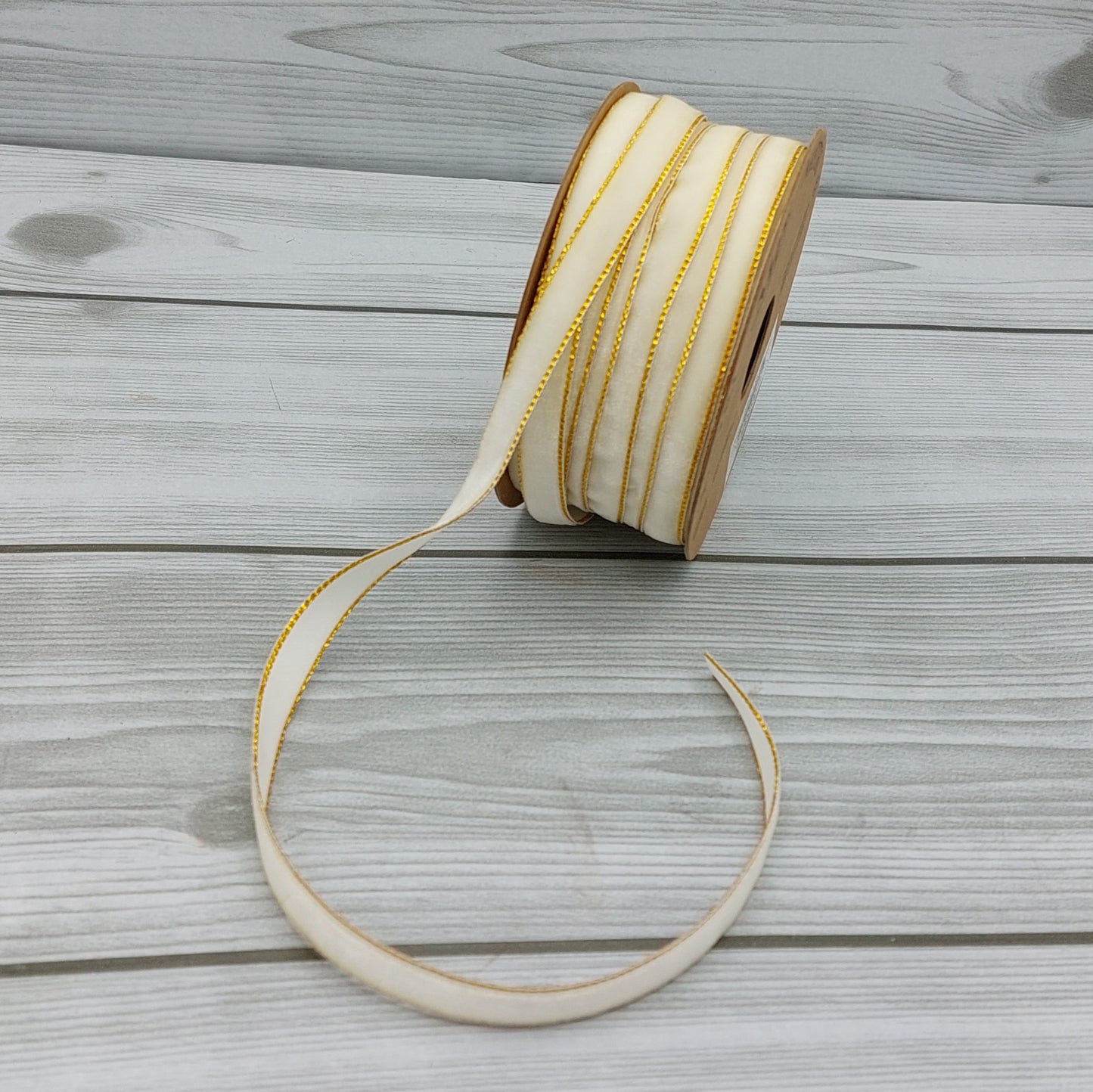 Nastro Velvet Dream Crema 9mm Gogolandia