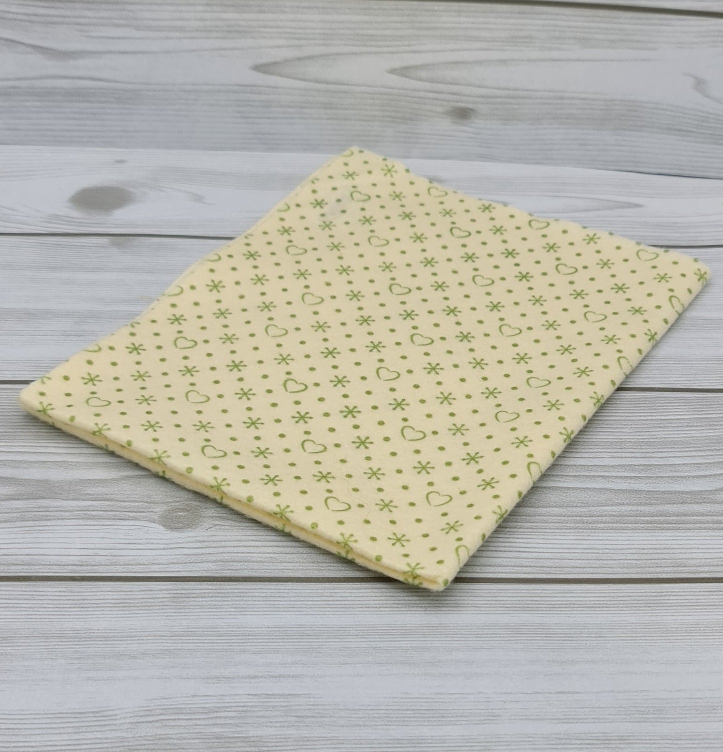 Pannolenci Coeurs imprimés et mousse de neige Cod.4044-14