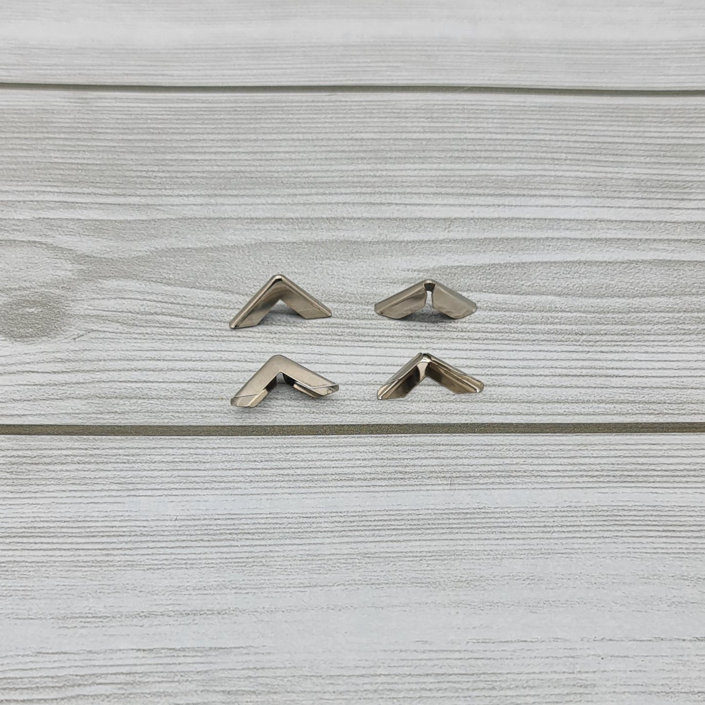 Angoli Nichelati per Album 16mm Gogolandia