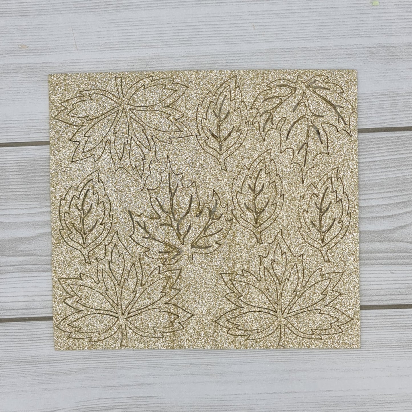 Foglie Fustellate Feltro Sturdast Platino