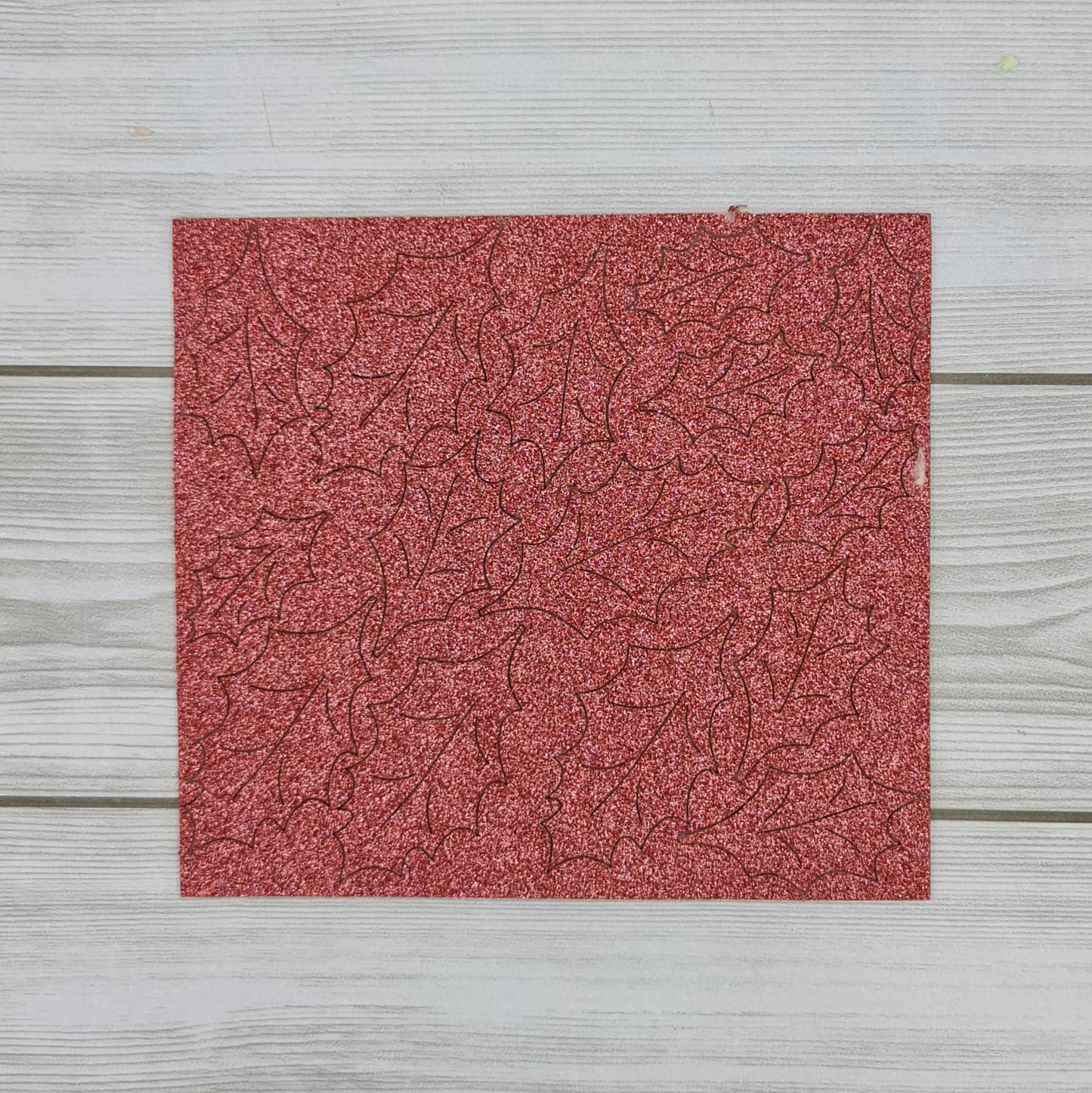 Die Cut Holly Sturdast Feutre Rose