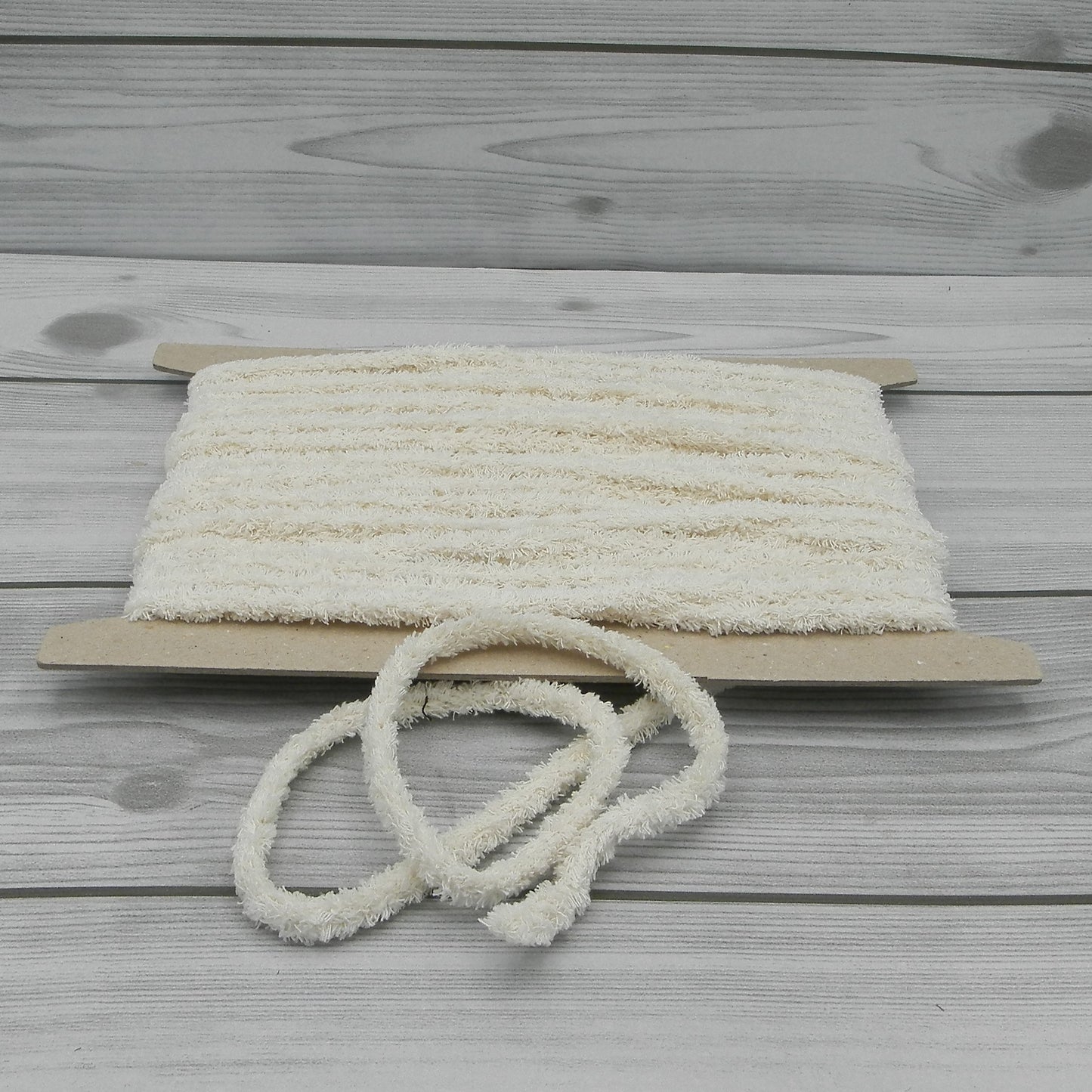 Tricot en Laine Bordeaux 1cm de long 2m