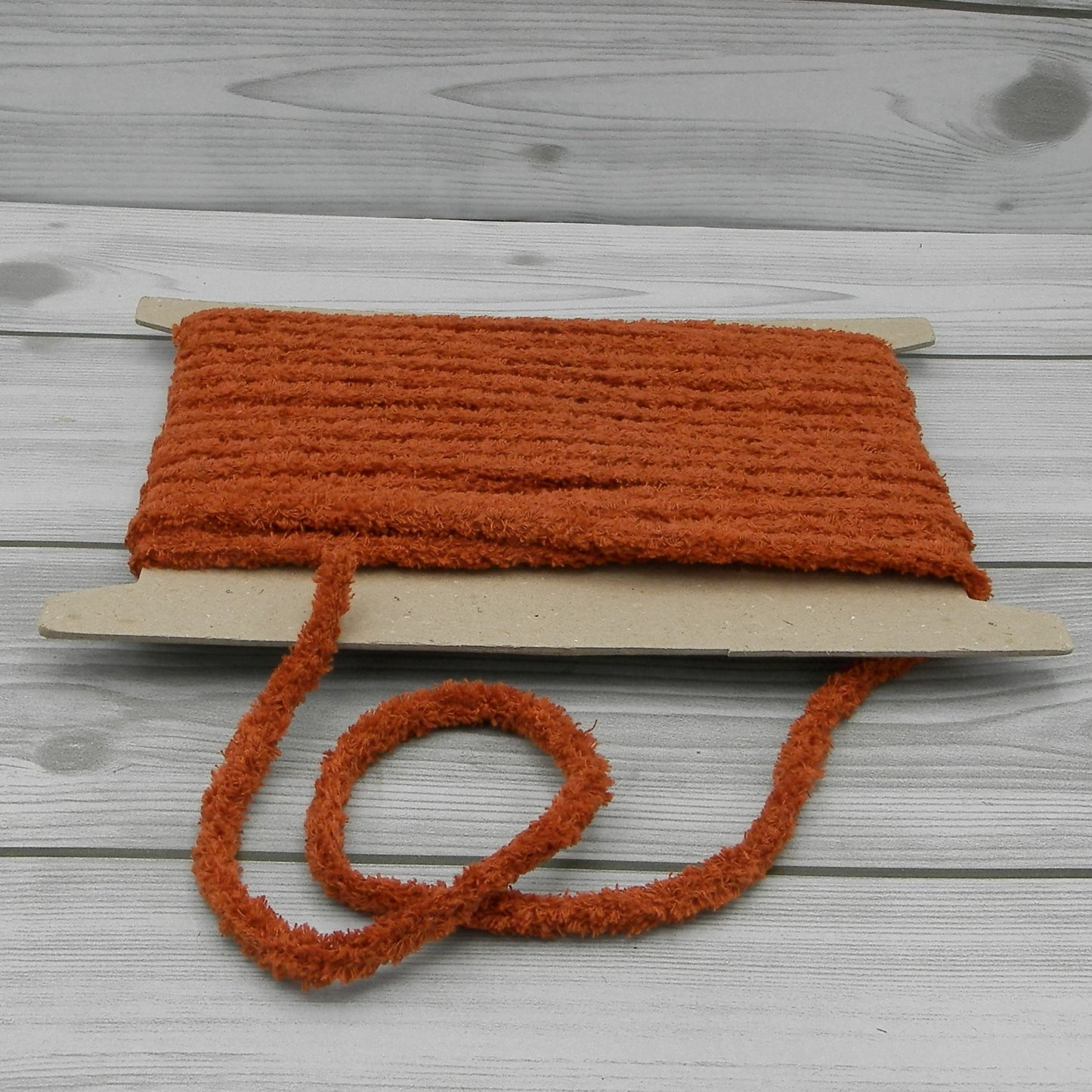 Tricot en Laine Bordeaux 1cm de long 2m