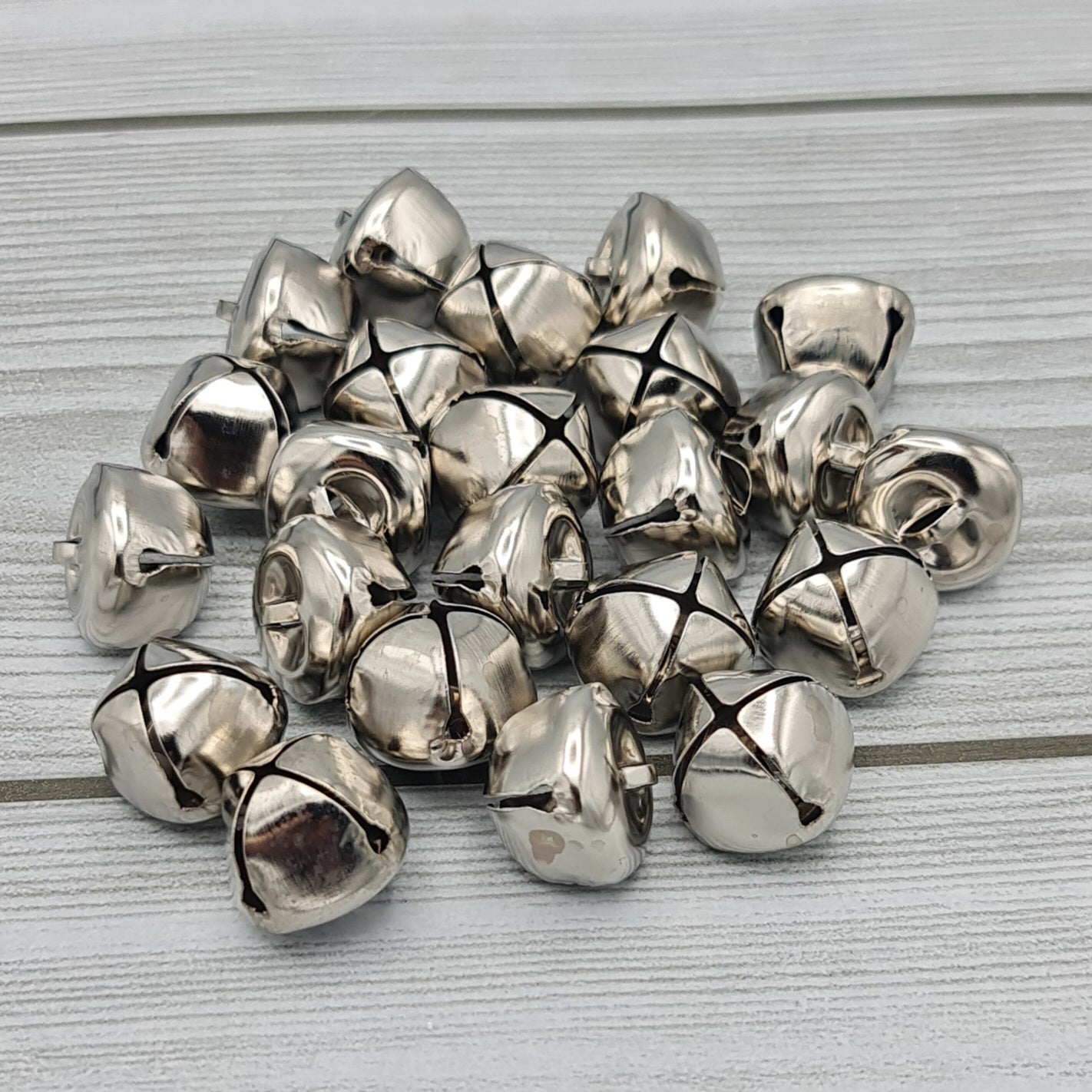 Silver Bells 2cm 24 pieces