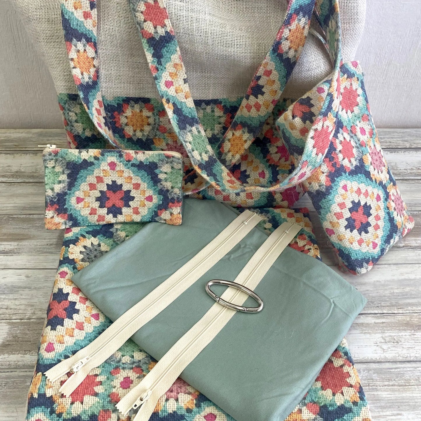 Kit Borsa e Accessori in Juta Granny Creattiva By Marta