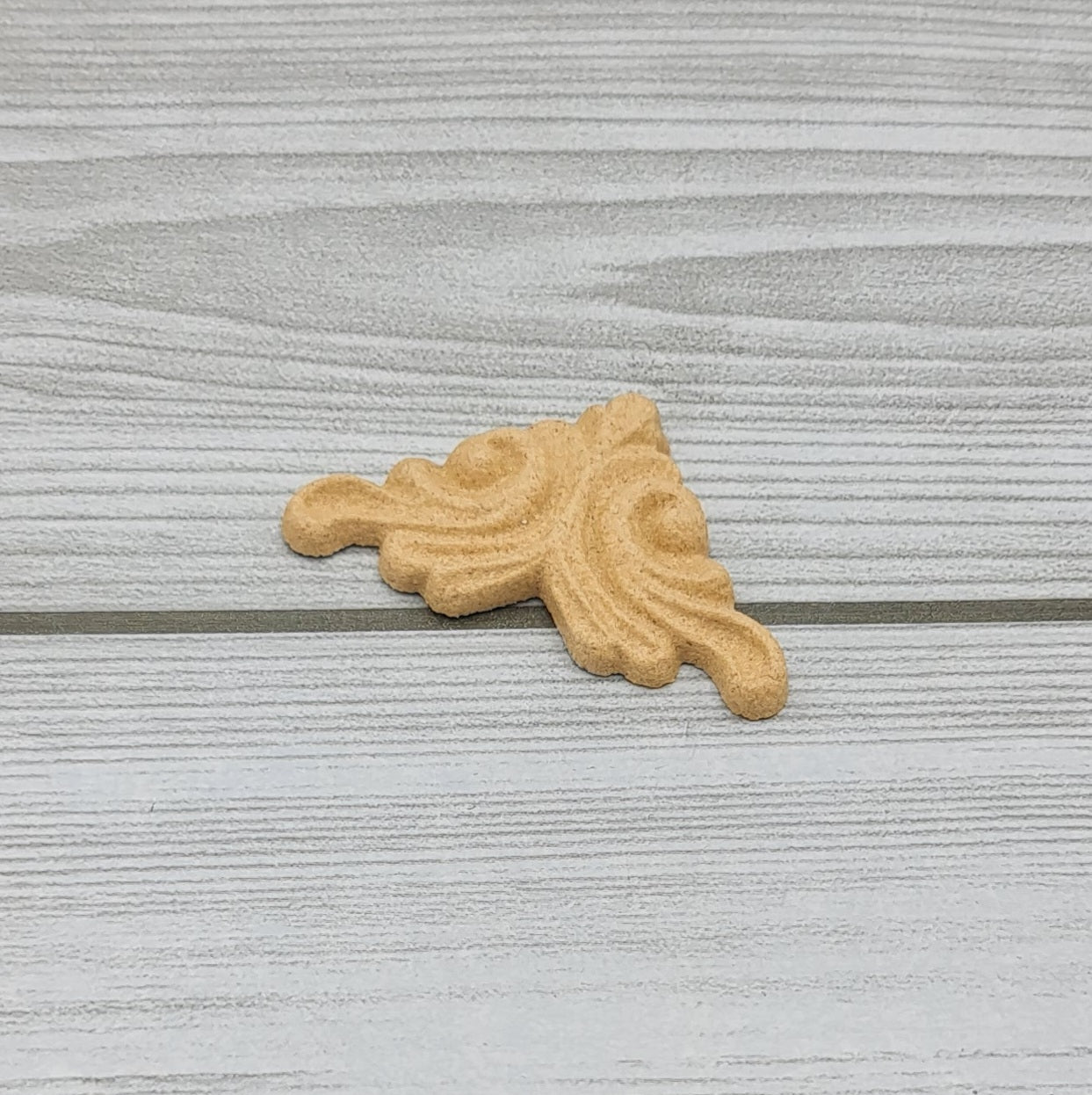 Acanthus Small Corner Code 7964