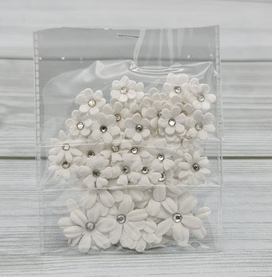 Artemio White Paper Flowers Code 11060401