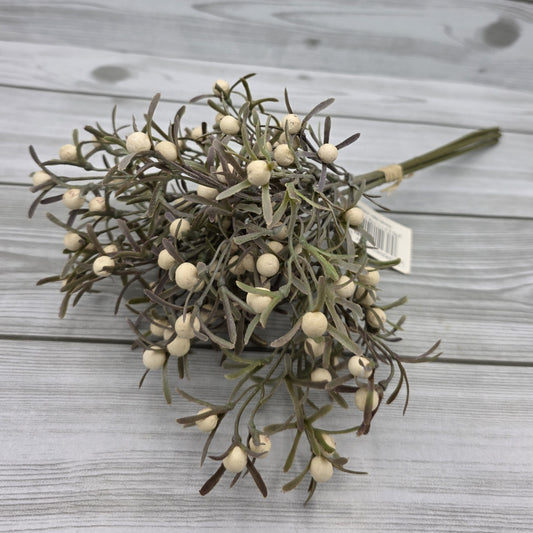 Ramo Con Bacche Bianche