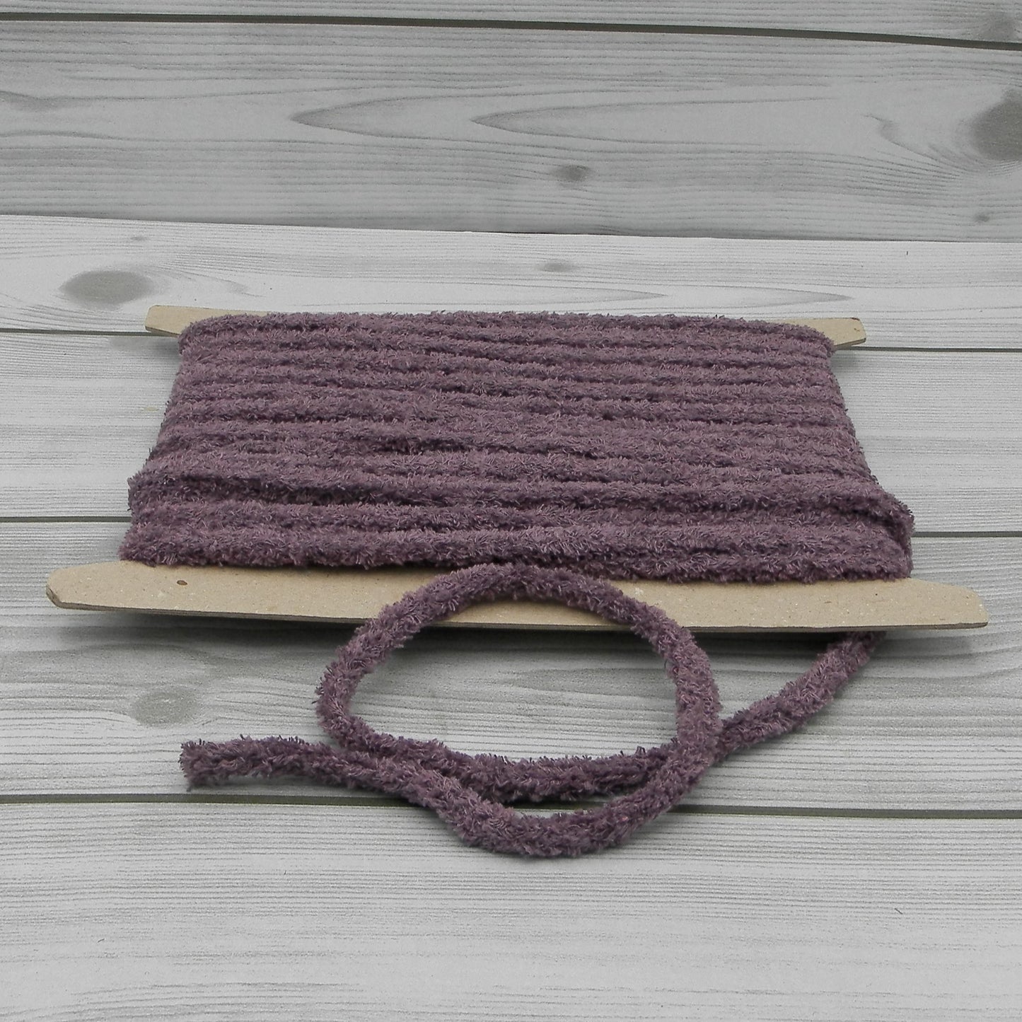 Tricot en Laine Bordeaux 1cm de long 2m