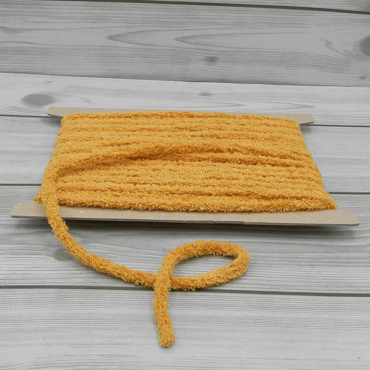 Tricot en Laine Bordeaux 1cm de long 2m